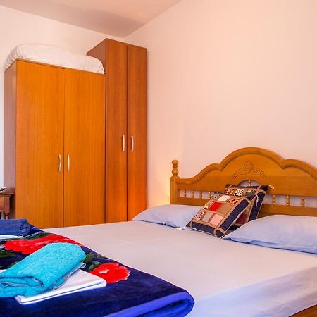 City Apartments Gosposhtina 부드바 외부 사진