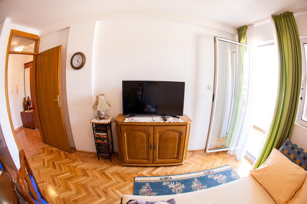City Apartments Gosposhtina 부드바 외부 사진