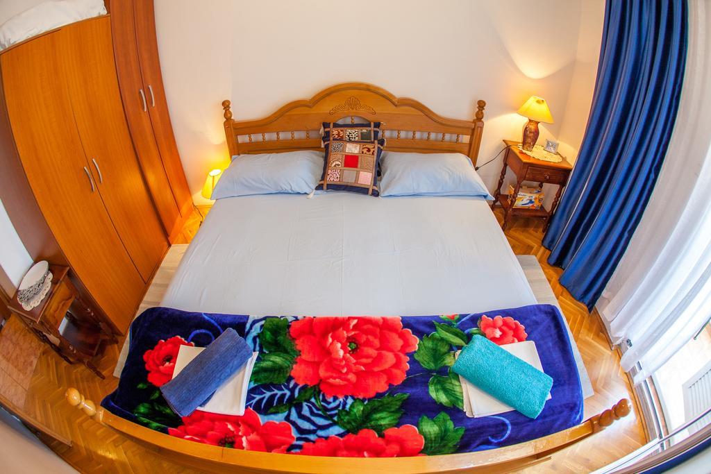 City Apartments Gosposhtina 부드바 외부 사진
