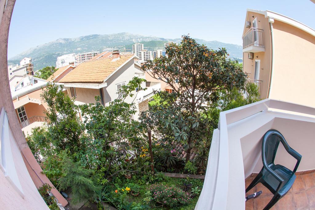 City Apartments Gosposhtina 부드바 외부 사진