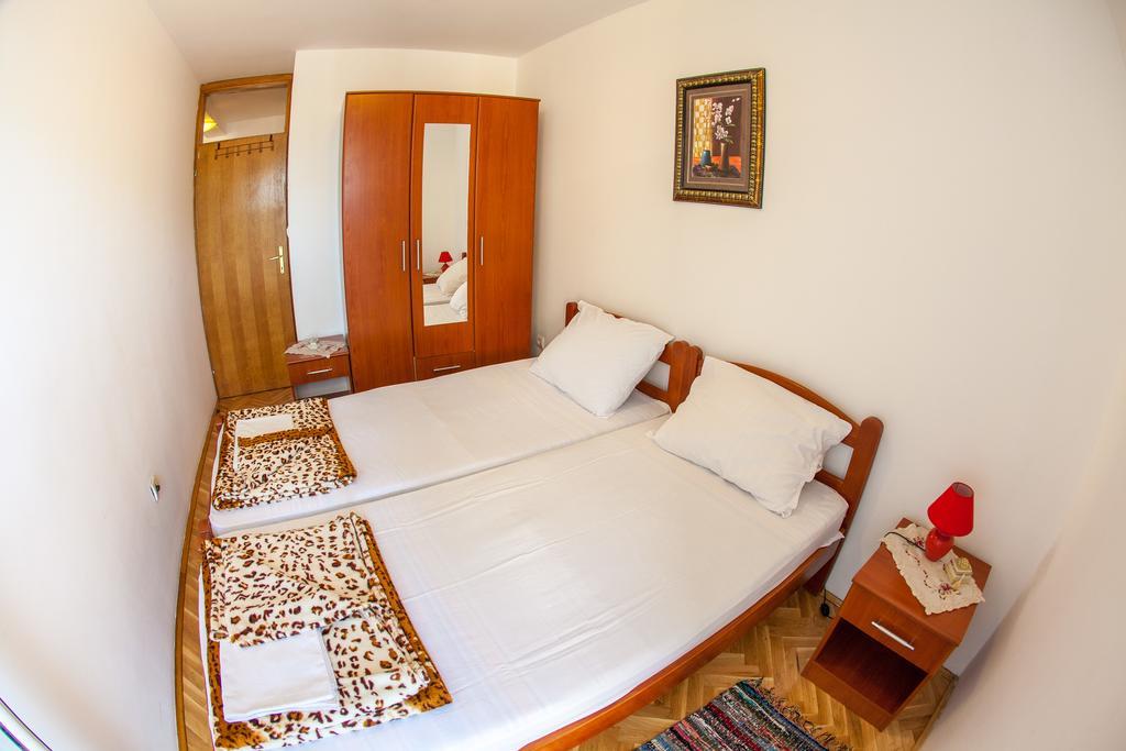 City Apartments Gosposhtina 부드바 외부 사진