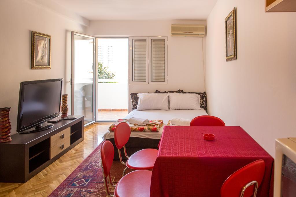 City Apartments Gosposhtina 부드바 외부 사진